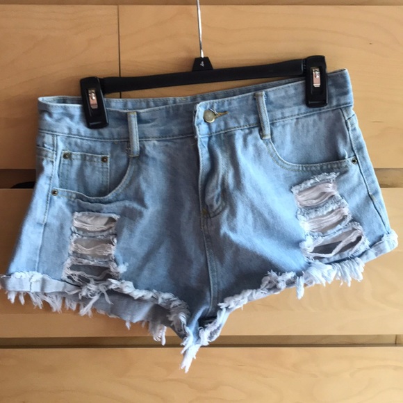 ROMWE Pants - Light wash Romwe jean shorts